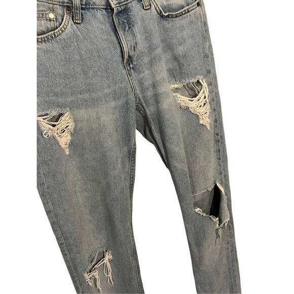 H&M distressed boyfriend jeans - Picture 3 of 8